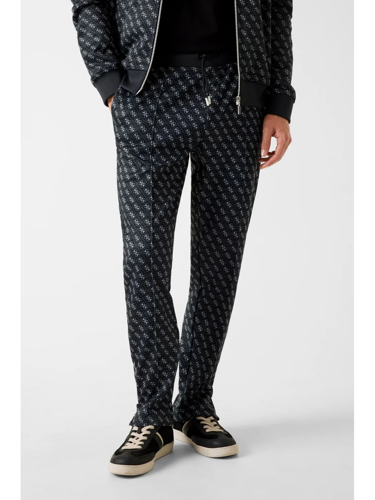 GUESS SPORT Pantalone Uomo KORBIN PANT Z2BB05 K7122 P9QC 4G AOP JET BLACK - Image 2