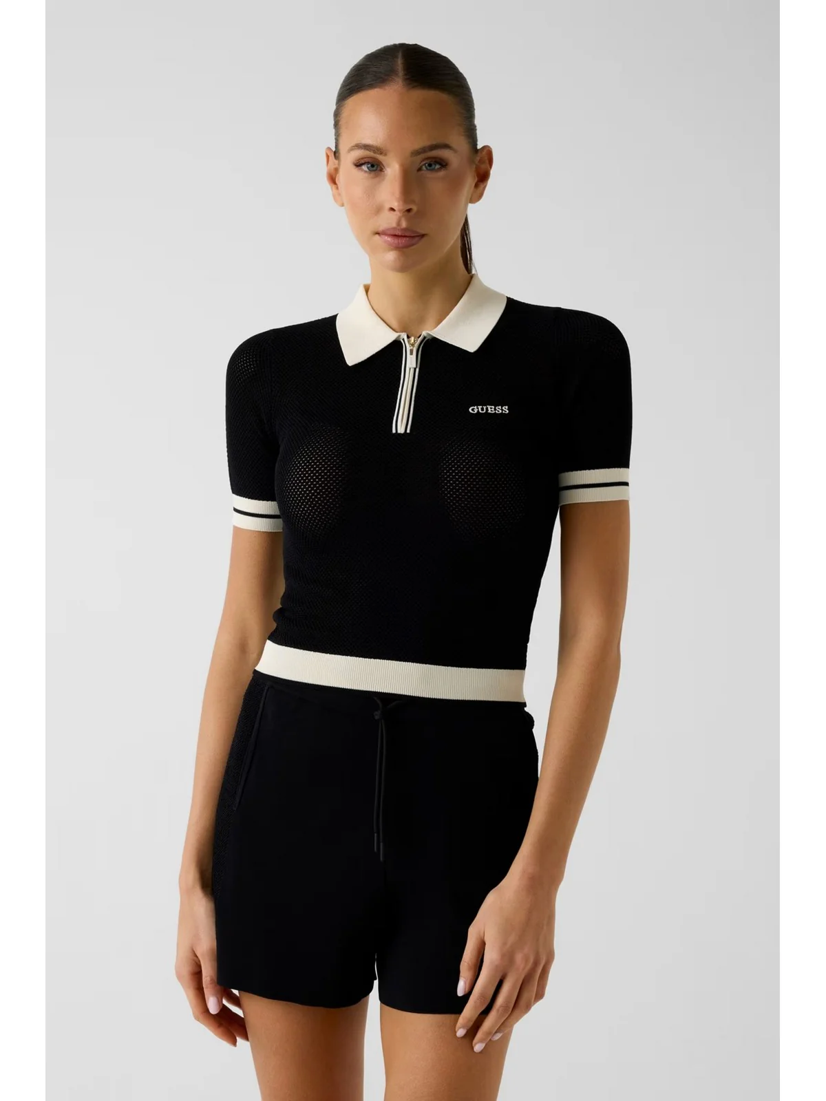 GUESS SPORT Polo Donna GABRY SS CROPPED POLO SWTR V6GR04 Z0725 JBLK Jet Black A996 - Image 2