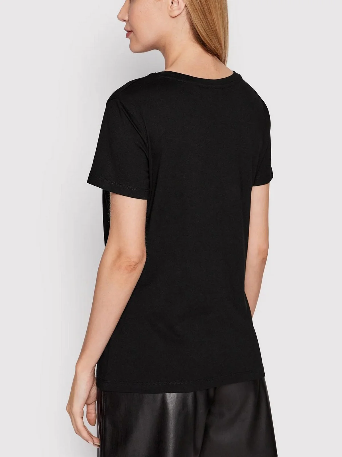 GUESS SPORT T-shirt Donna ADELE SS CN TEE V2YI07 K8HM0 JBLK Jet Black A996 - Image 6