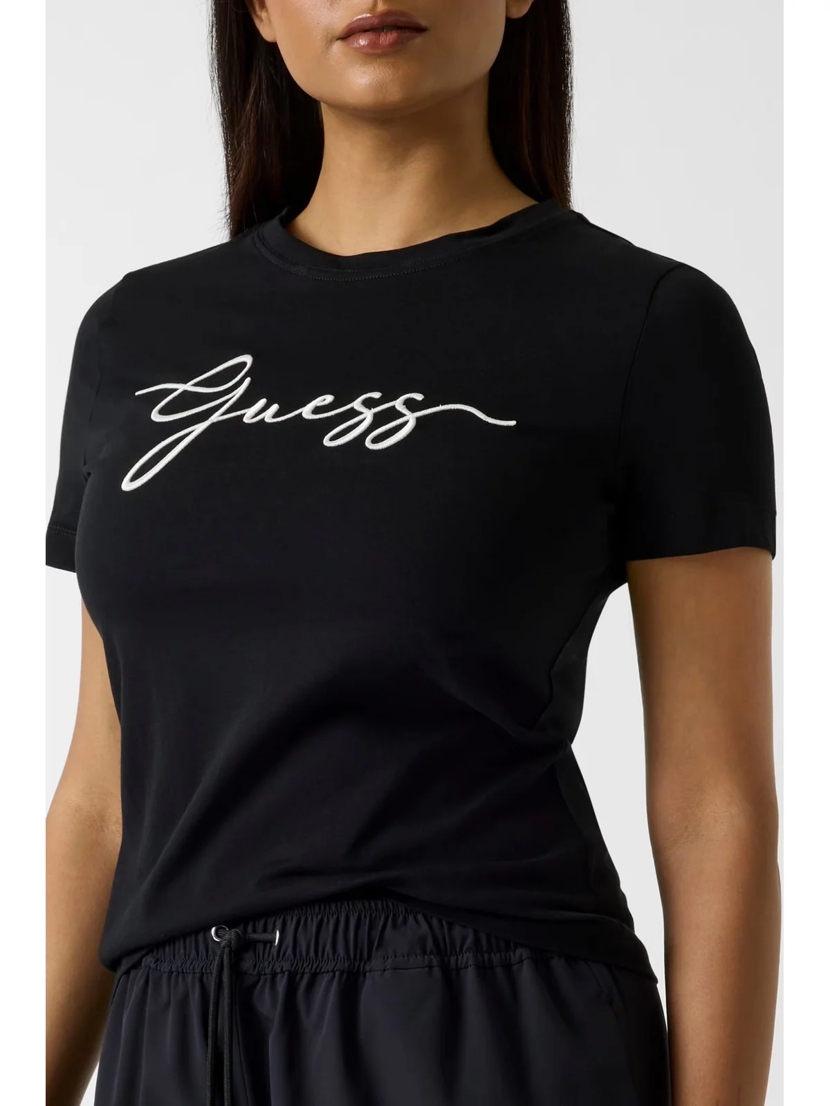GUESS SPORT T-shirt Donna CIRCE SS CN T-SHIRT V6GI01 K2962 JBLK Jet Black A996 - Image 5