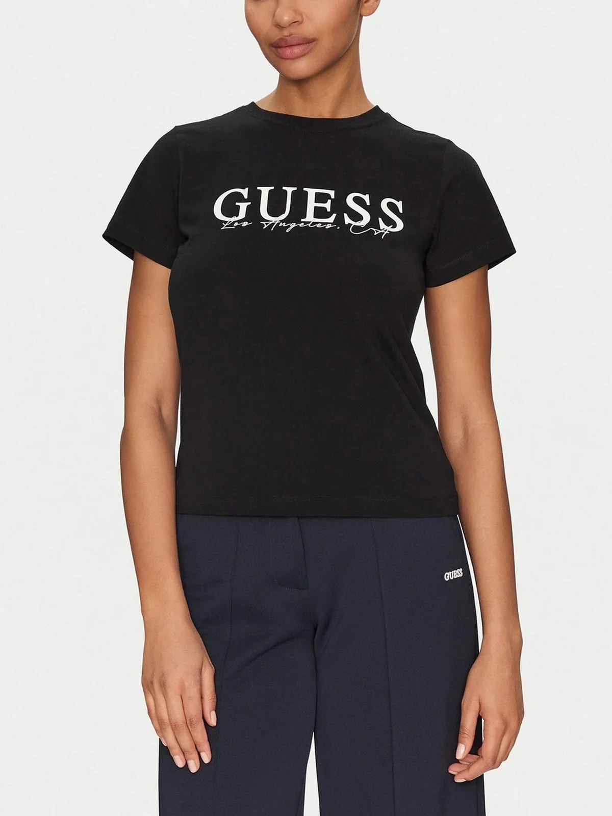 GUESS SPORT T-shirt Donna KAMELIE CN T-SHIRT V5GI15 J1314 JBLK Nero - Image 2