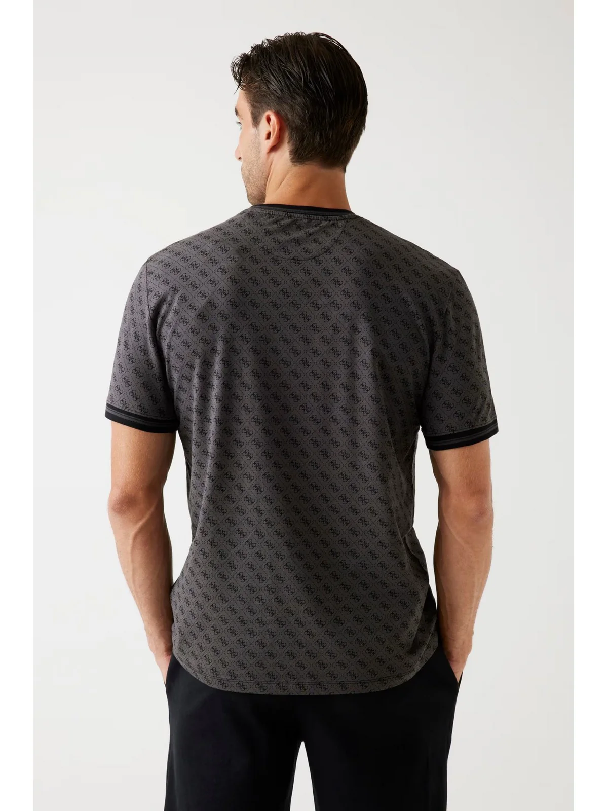 GUESS SPORT T-shirt Uomo MARSHALL T-SHIRT Z2YI05 J1314 P9NP 4G AOP BLACK - Image 4