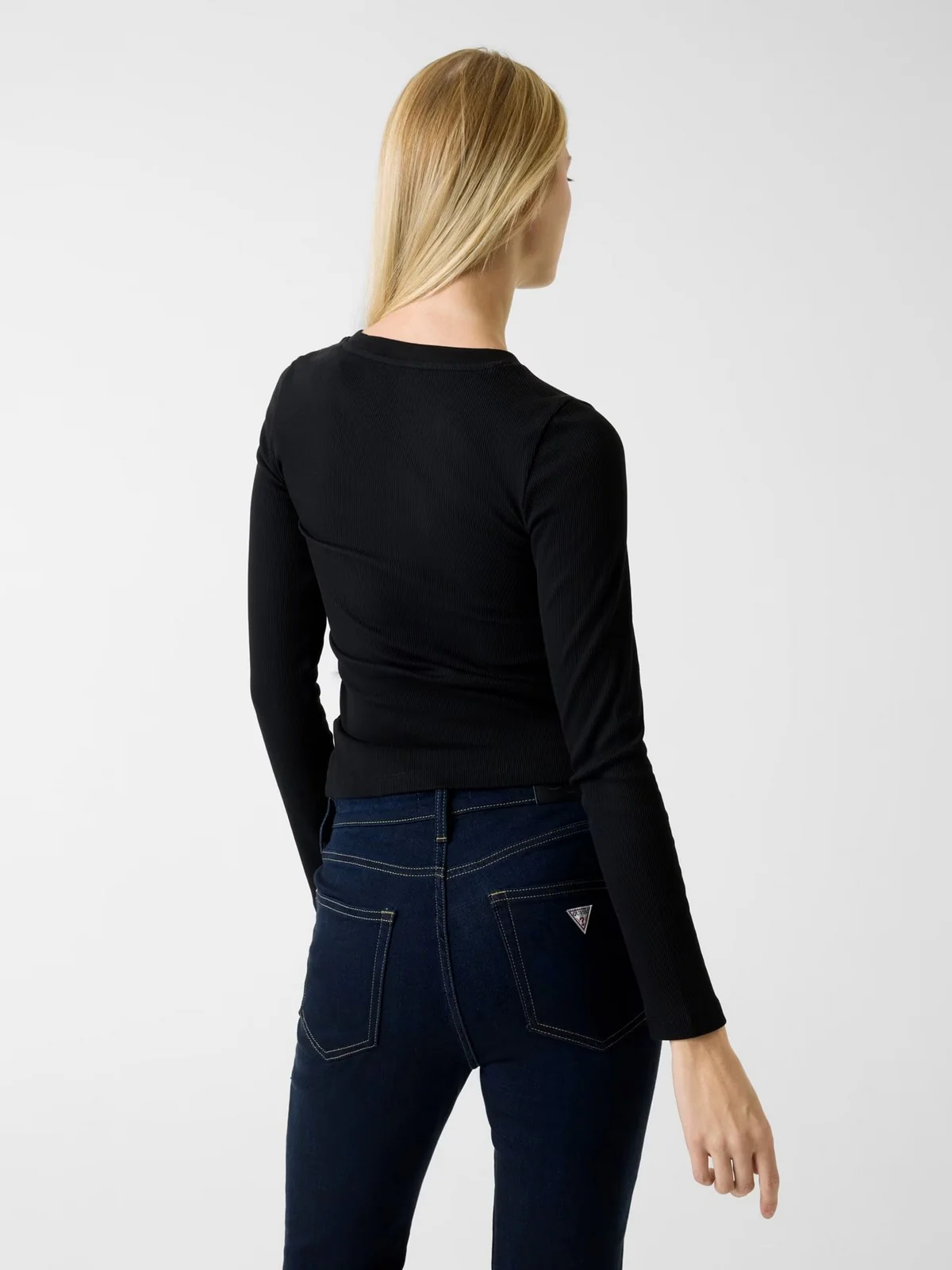 GUESS T-shirt Donna GJ LS CN EMBRO SLIM TEE W6RP22 KA0H1 JBLK Jet Black A996 - Image 3