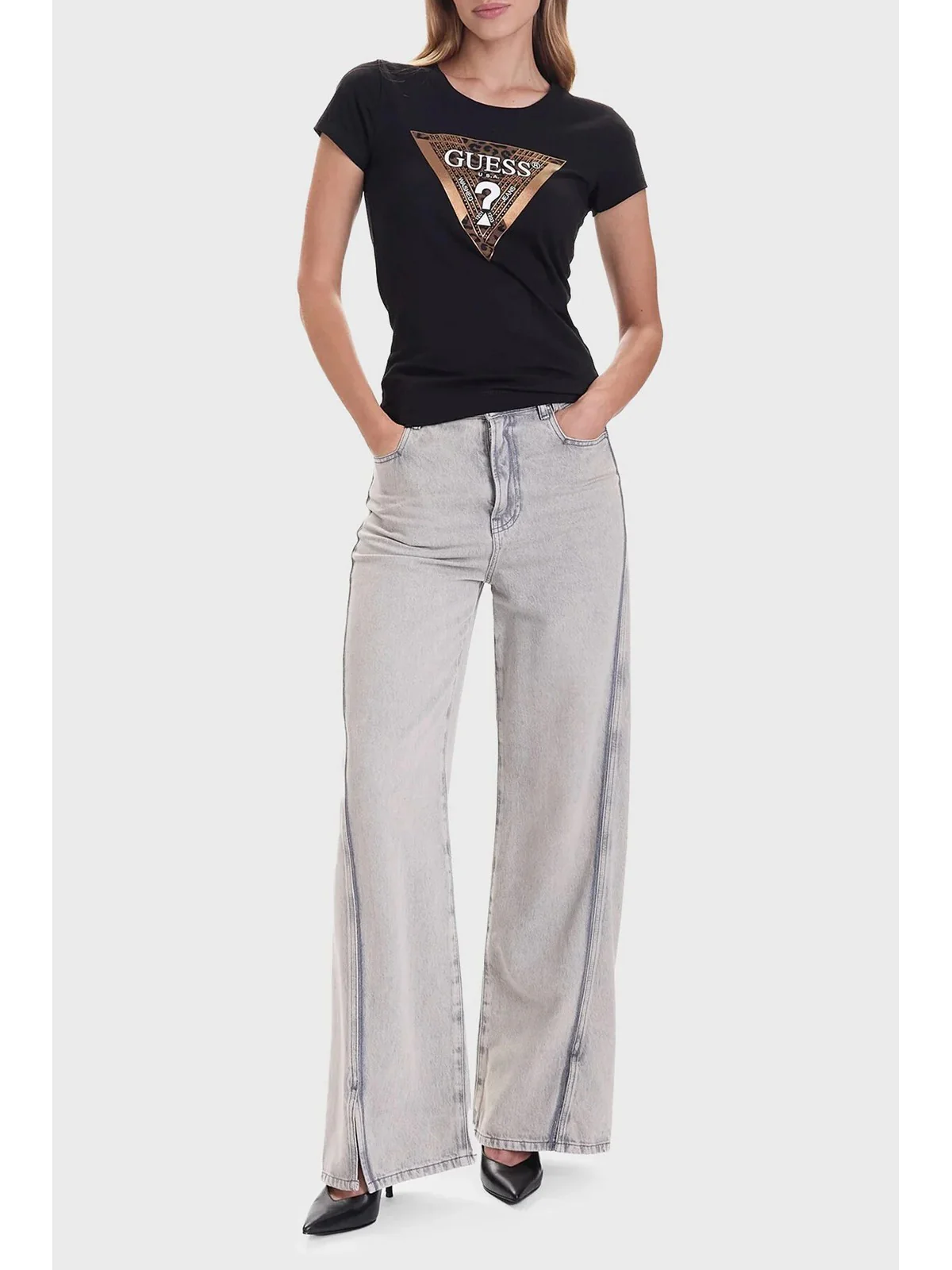 GUESS T-shirt Donna SS CN LEO TRIANGLE TEE W5BI28 J1314 JBLK Jet Black A996 - Image 3