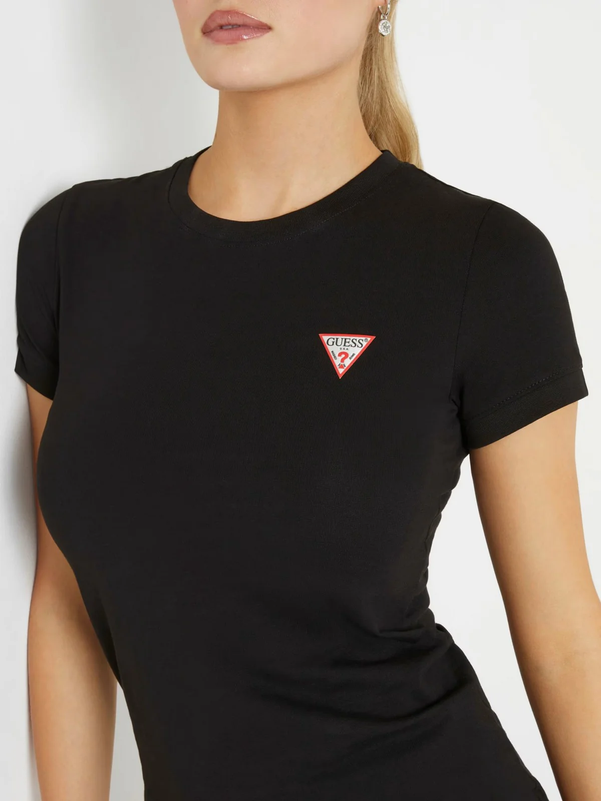 GUESS T-shirt Donna SS CN MINI TRIANGLE TEE W2YI44 J1314 JBLK Jet Black A996 - Image 4