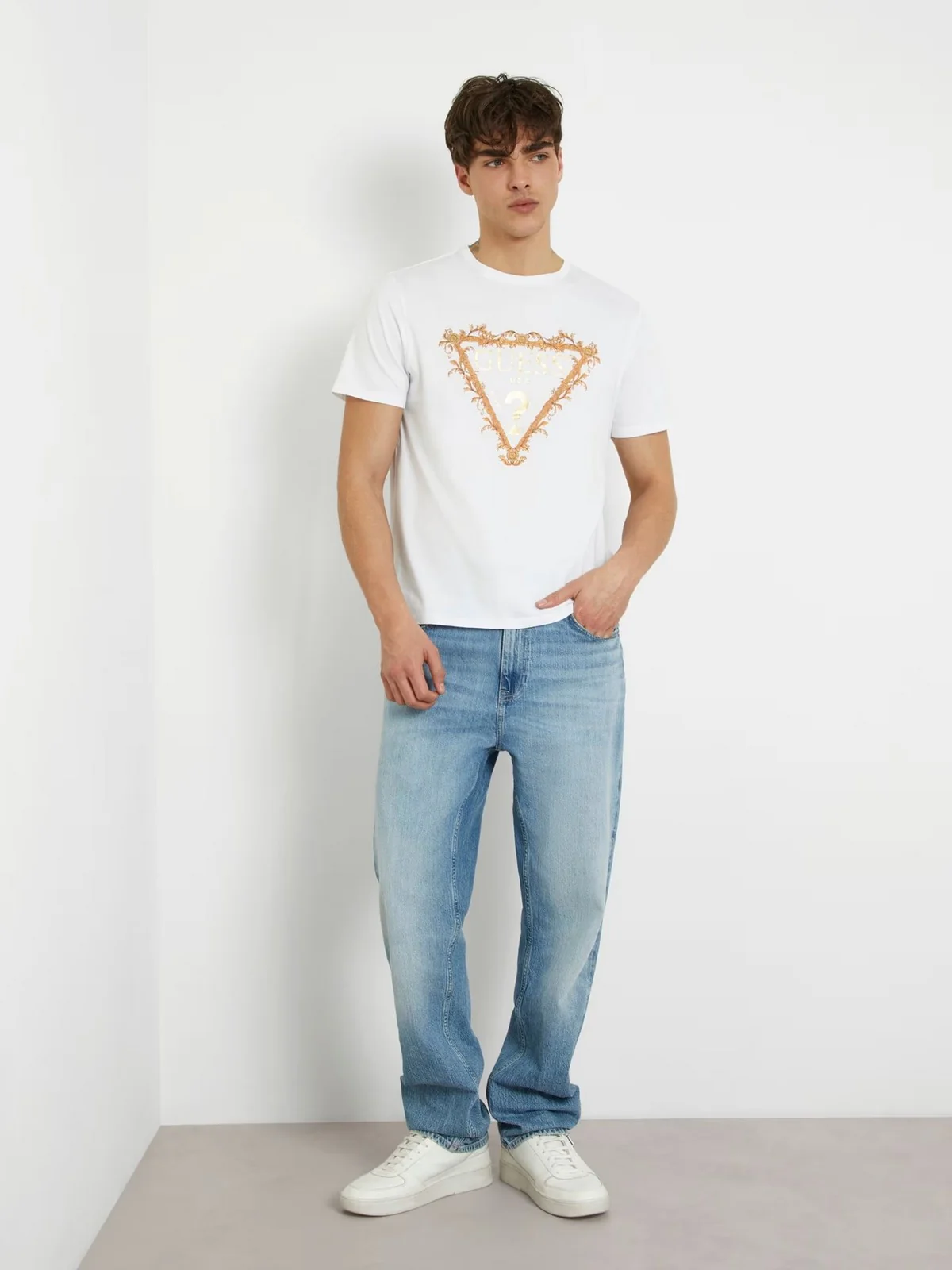 GUESS T-Shirt e Polo Uomo SS BSC GUESS TRI SCR M4RI62 K9RM1 G011 Bianco - Image 3
