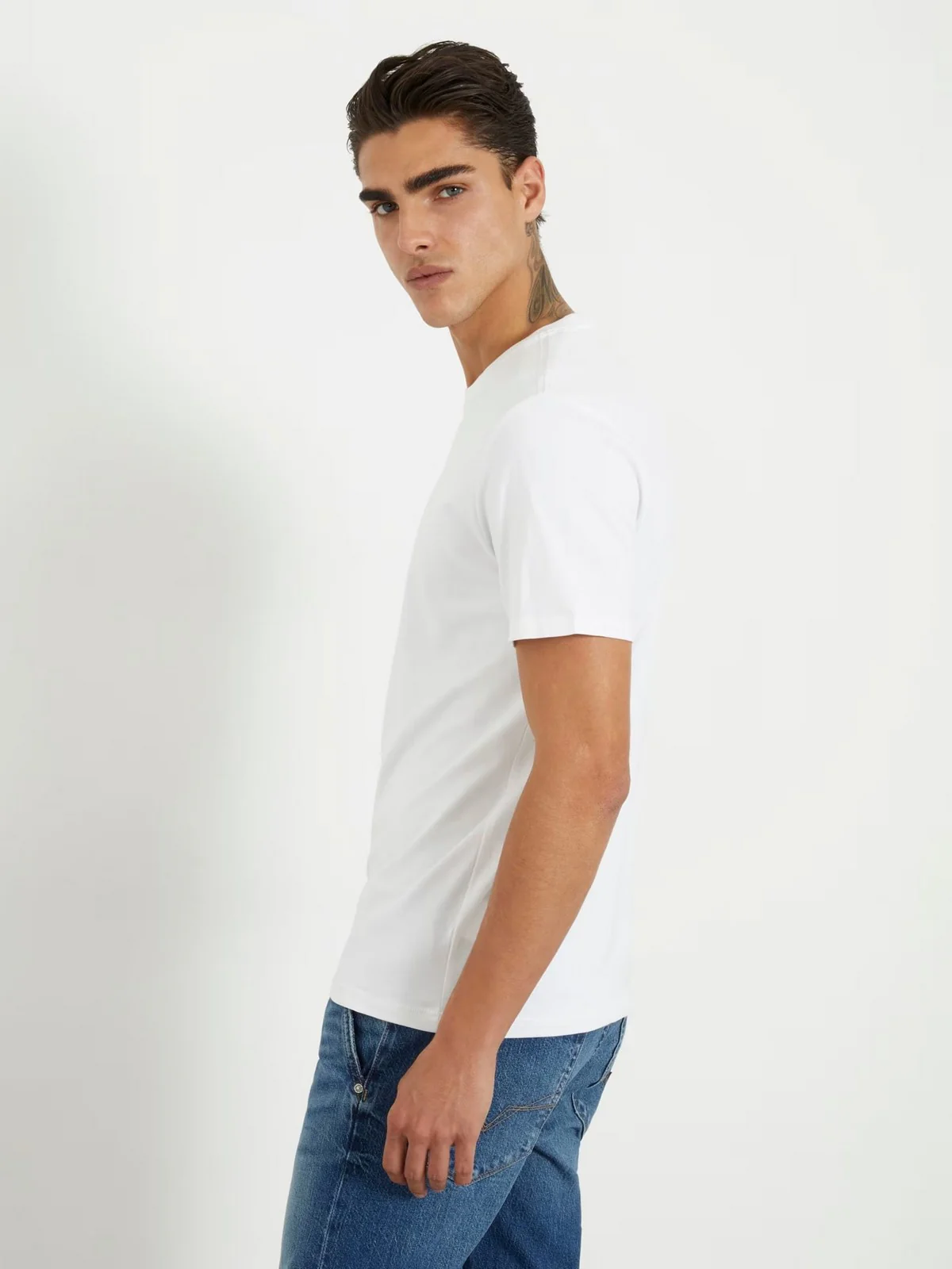 GUESS T-Shirt e Polo Uomo SS CN GUESS BOX CRAC M4RI33 J1314 G011 Bianco - Image 3