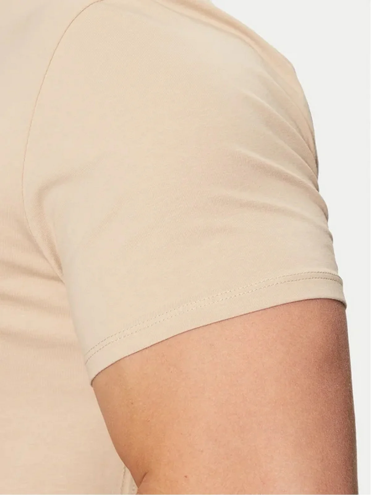 GUESS T-shirt Uomo CN SS CORE TEE STR M2YI24 J1314 G1DR NEUTRAL SAND - Image 5