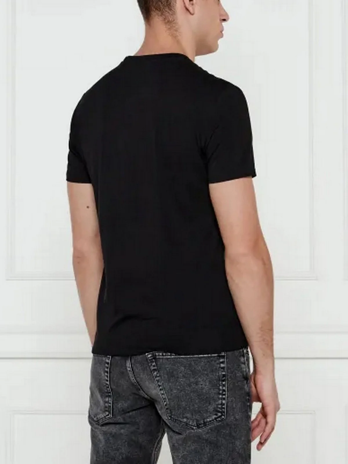 GUESS T-shirt Uomo GJ SLIM FIT SINGLE CN TEE M4BZ39 K6YW1 JBLK Jet Black A996 - Image 3