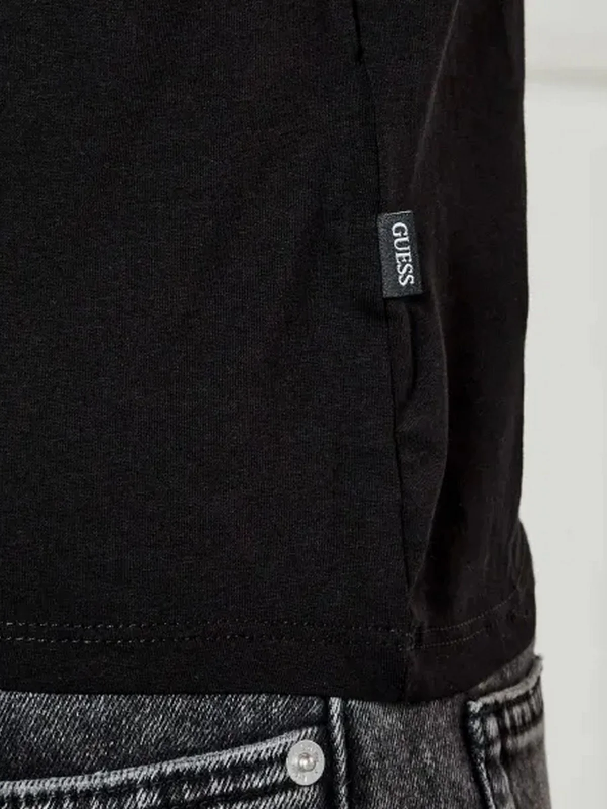 GUESS T-shirt Uomo GJ SLIM FIT SINGLE CN TEE M4BZ39 K6YW1 JBLK Jet Black A996 - Image 5