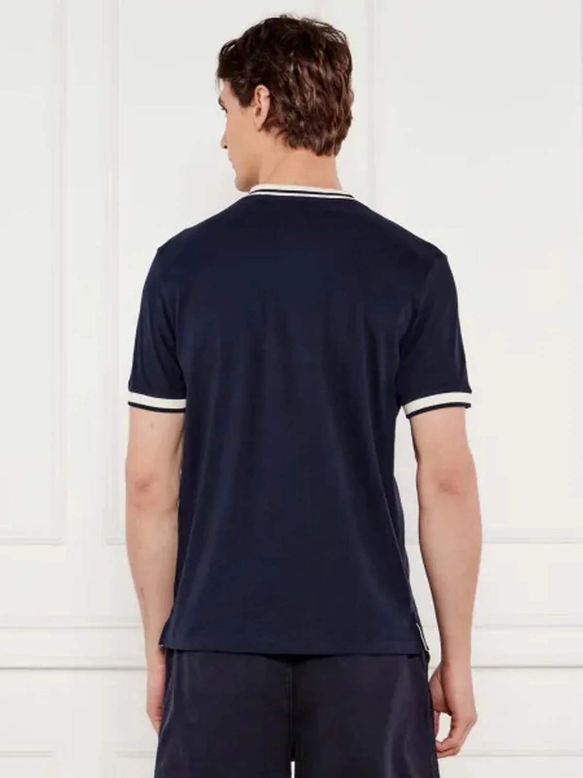 GUESS T-shirt Uomo GJ SS CN REG  HENLEY TEE M5GP49 KCTV1 A71W DARING OCEAN - Image 4