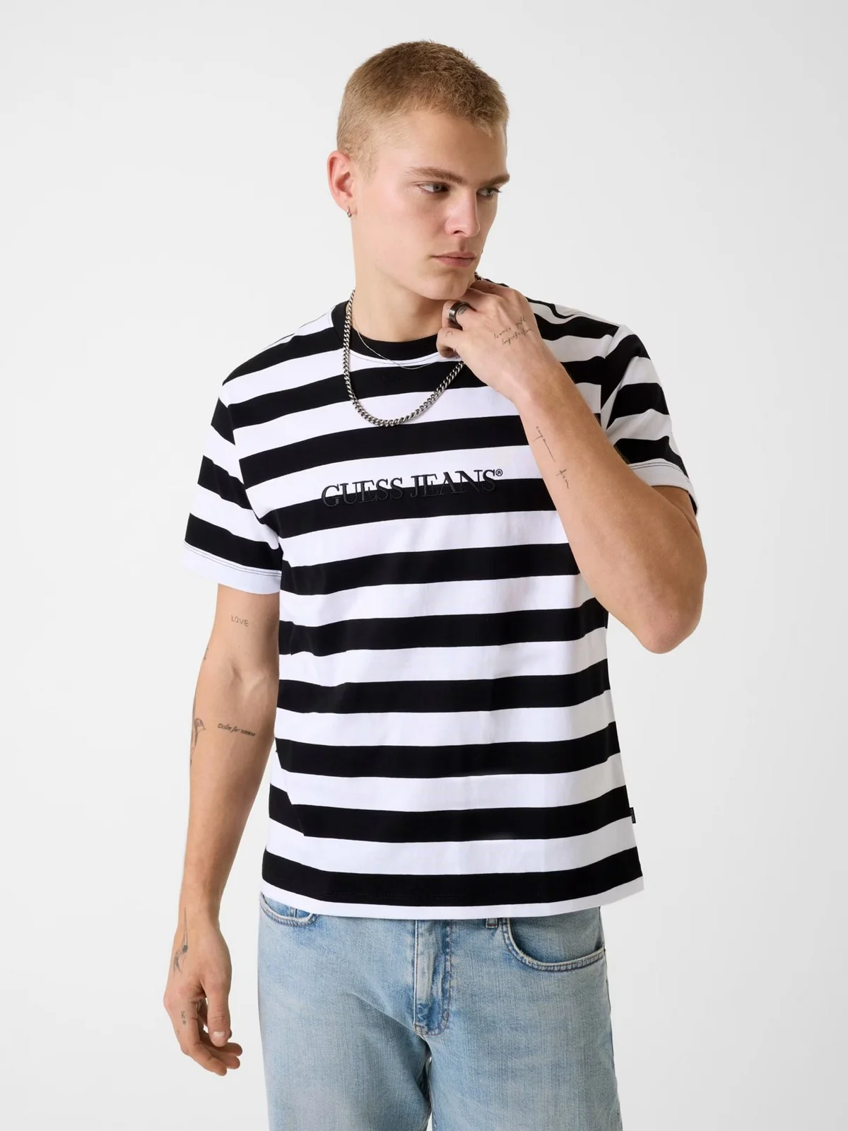 GUESS T-shirt Uomo GJ SS CN REG STRIPED YD TEE M4YI84 K9XF1 S052 WHITE AND BLACK STRI - Image 2
