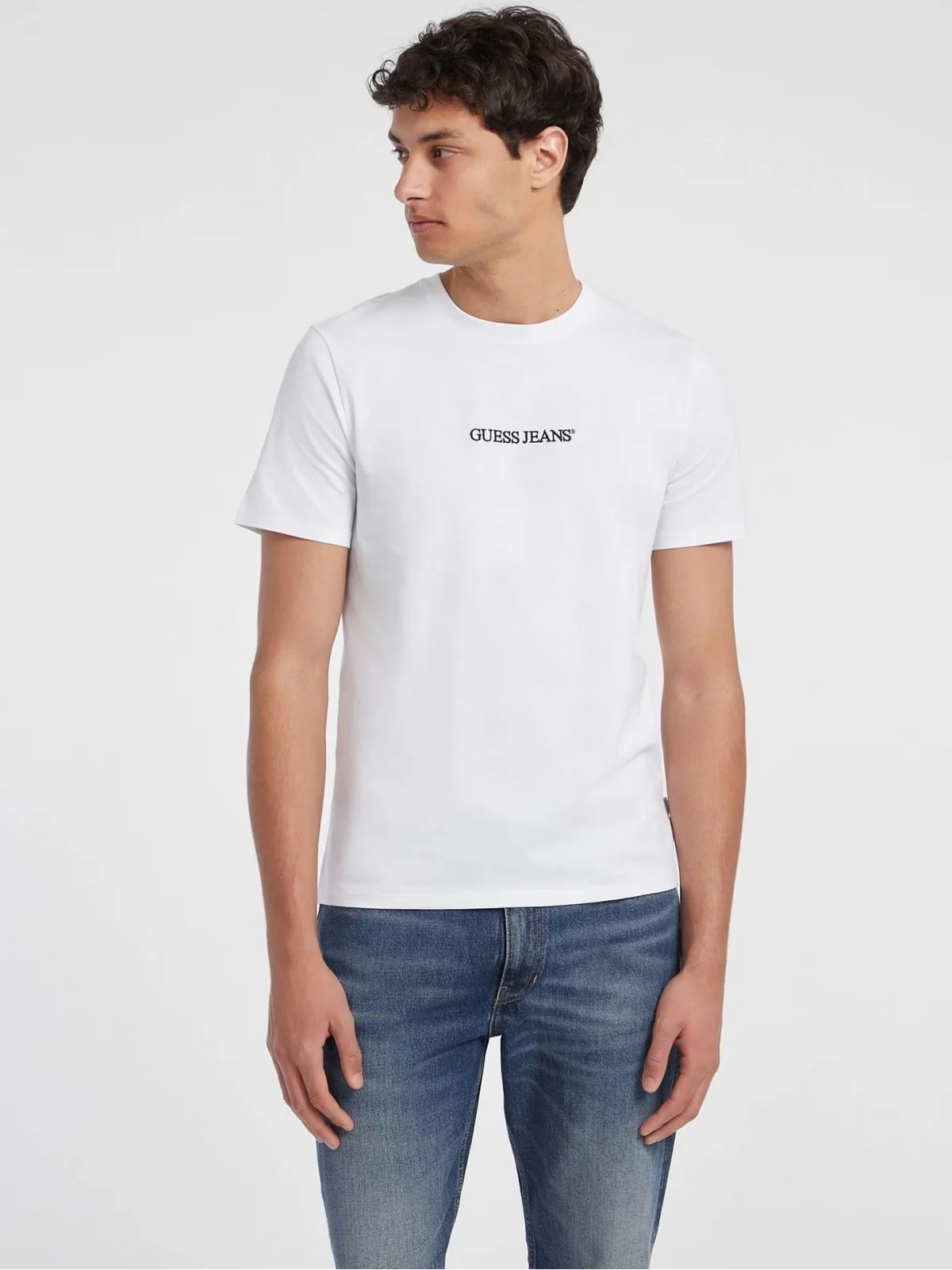 GUESS T-shirt Uomo GJ SS CN SLIM LOGO EMBRO TEE M4YI52 K8HM0 G011 PURE WHITE - Image 2