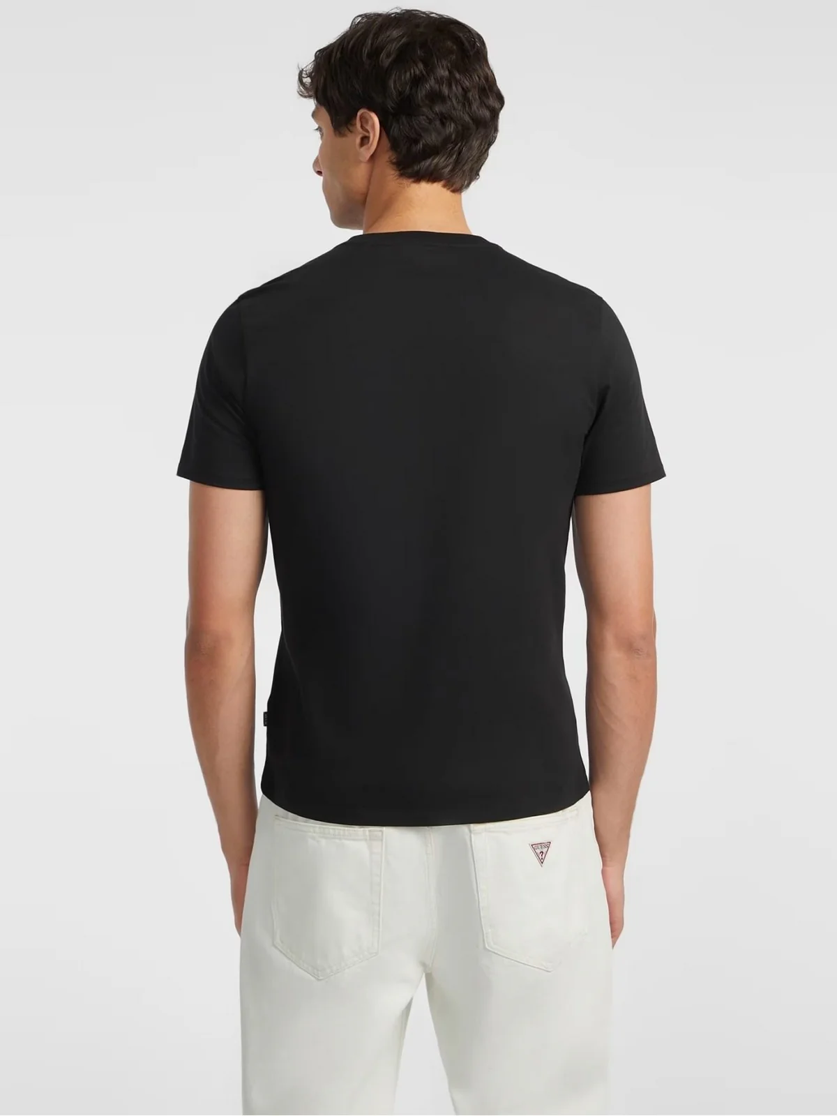 GUESS T-shirt Uomo GJ SS CN SLIM LOGO EMBRO TEE M4YI52 K8HM0 JBLK Jet Black A996 - Image 4