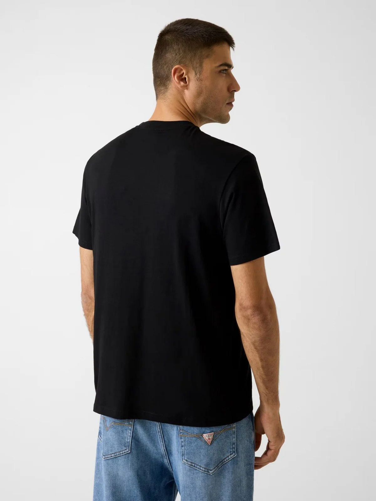 GUESS T-shirt Uomo SS CN GOLDEN TRIANGLE TEE M6RI15 I3Z14 JBLK Jet Black A996 - Image 3