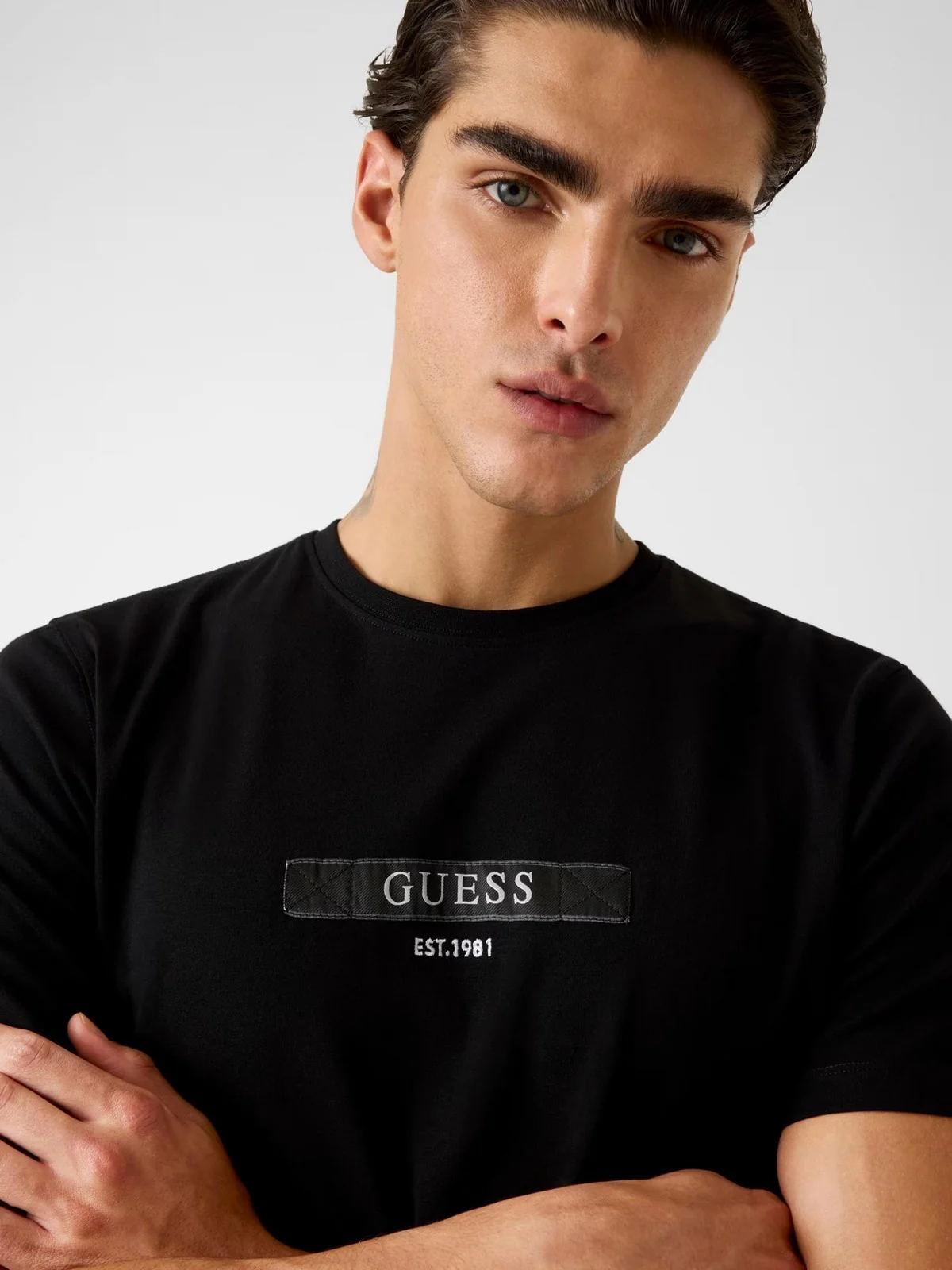GUESS T-shirt Uomo SS CN LOGO BOX TEE M6RI17 J1314 JBLK Jet Black A996 - Image 4
