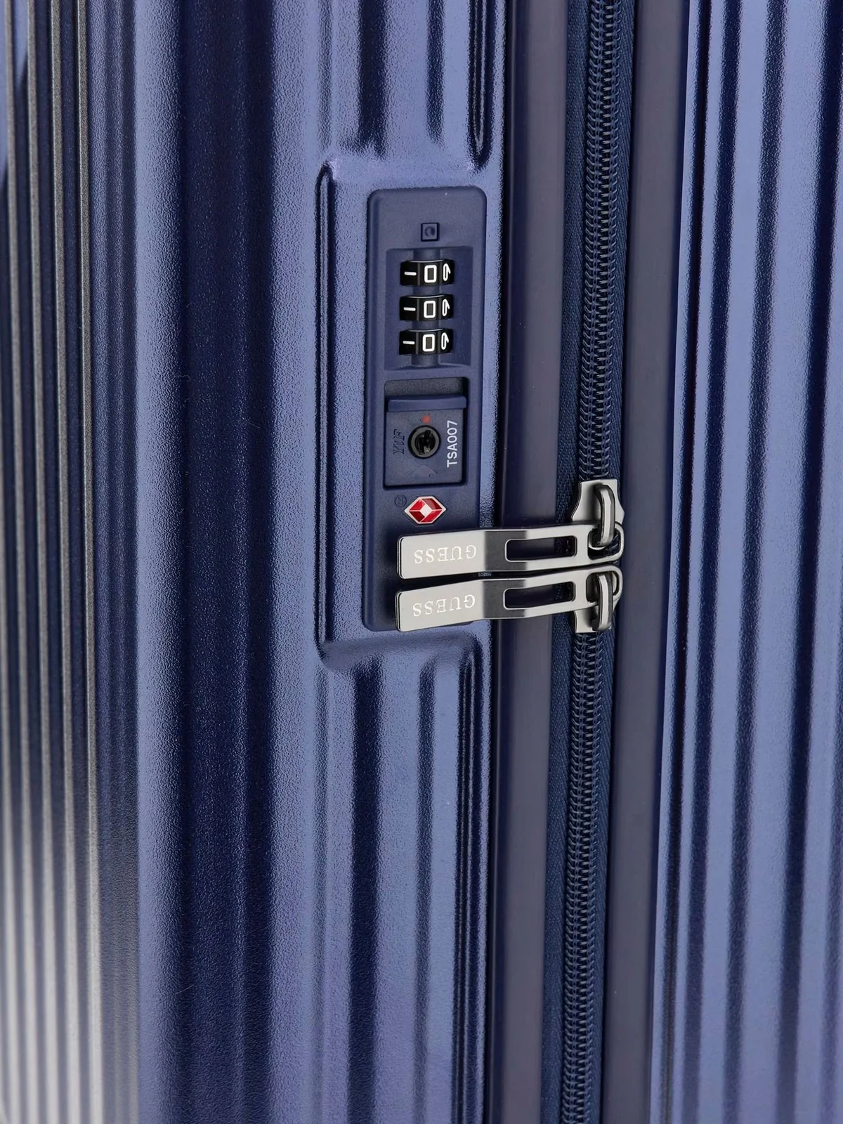 GUESS Valigia e Trolley Uomo OLBIA CABIN TROLLEY TMOLPC P4401 BLU Blu - Image 4
