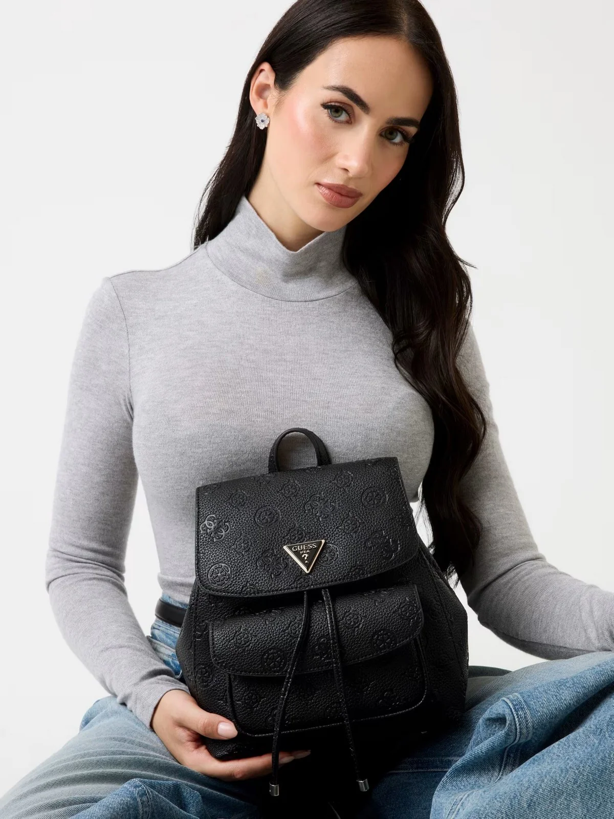 GUESS Zaino Donna CRESIDIA II SML FLAP BACKPACK HWPD98 88310 BLO BLACK LOGO - Image 2