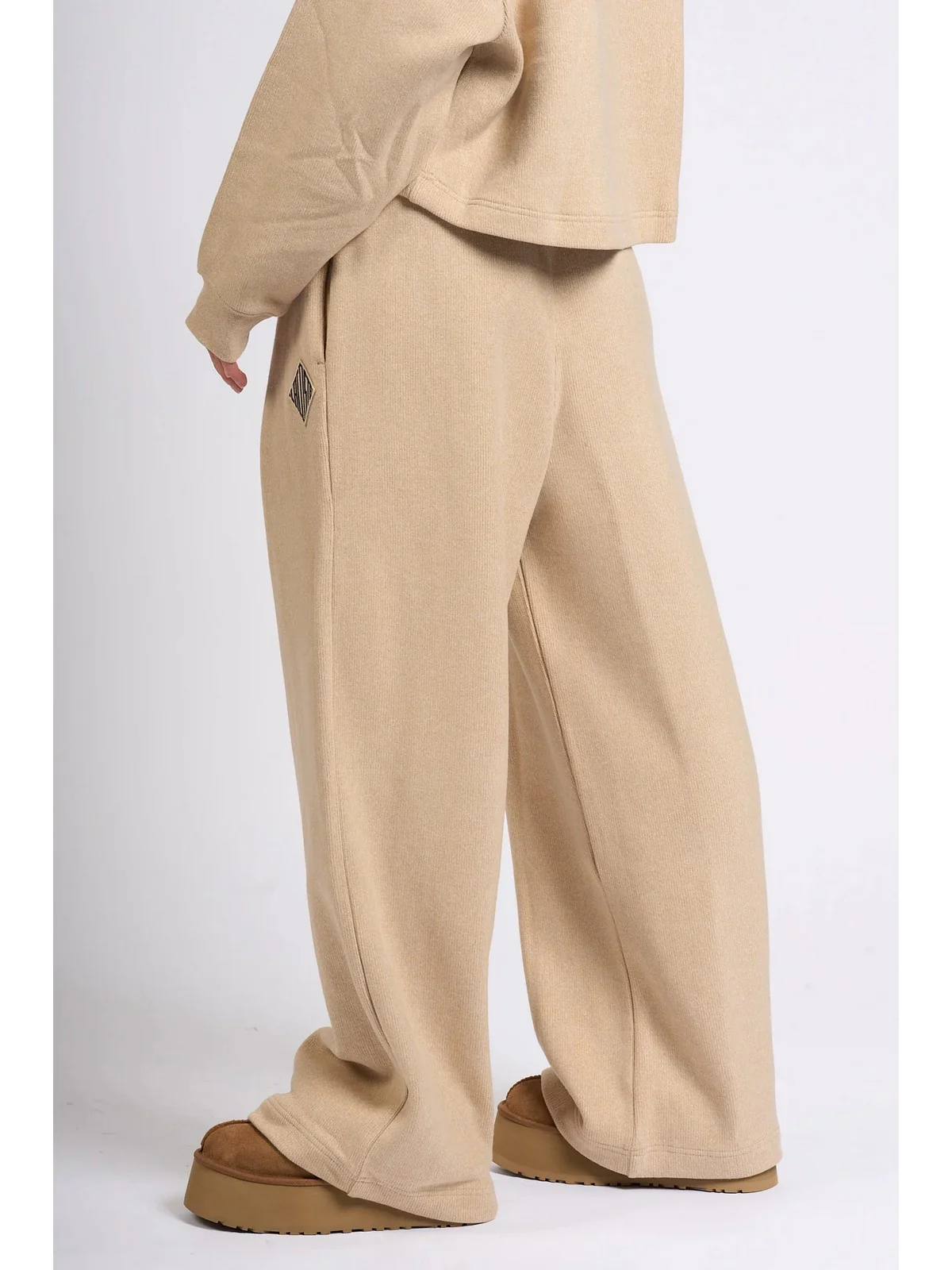 LACOSTE Pantalone Donna  XF9786 4KI Beige - Image 4