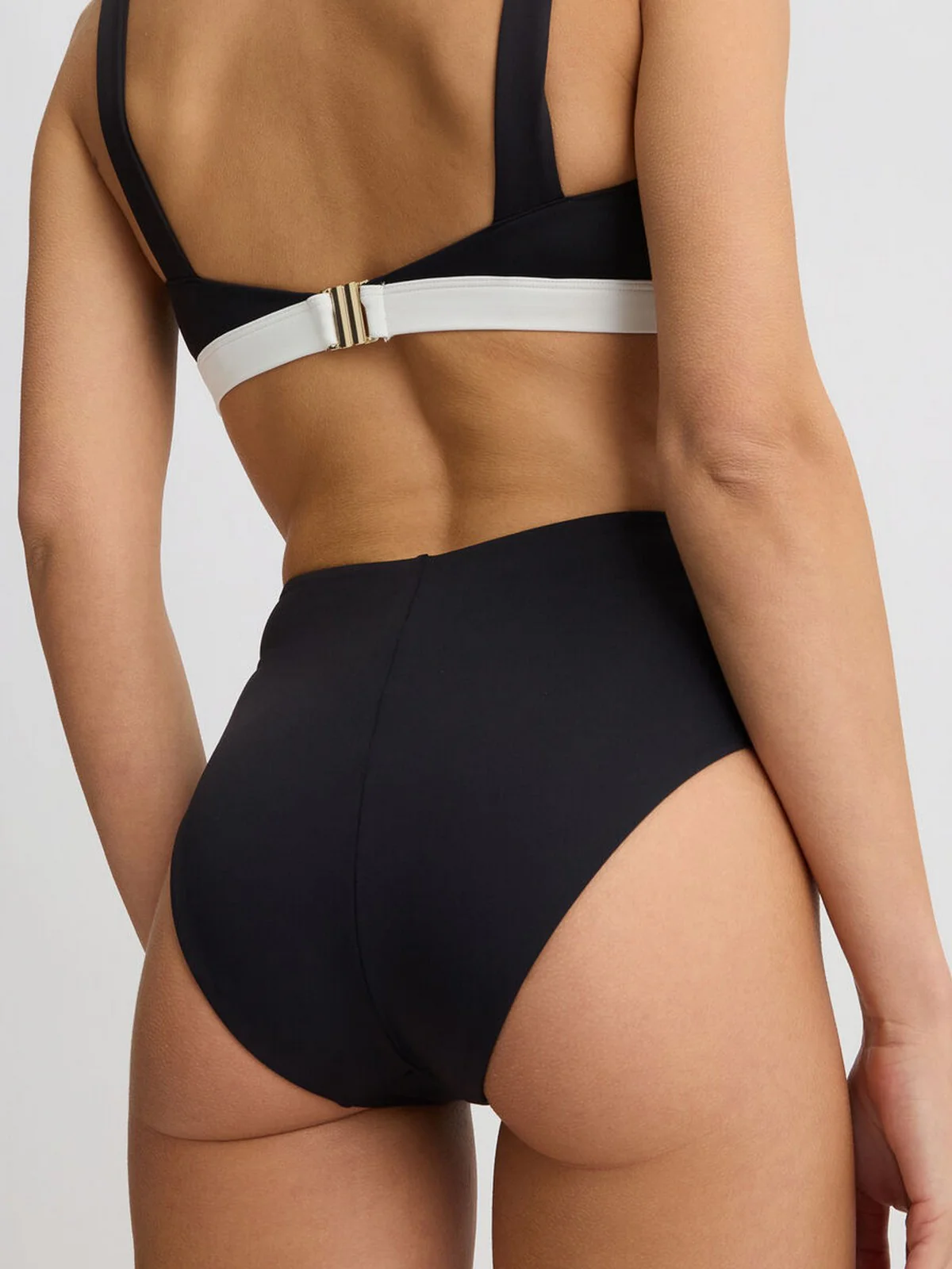 LIU JO BEACHWEAR Costume da bagno Donna  VA5075J6447 09096 NERO/BIANCO - Image 6