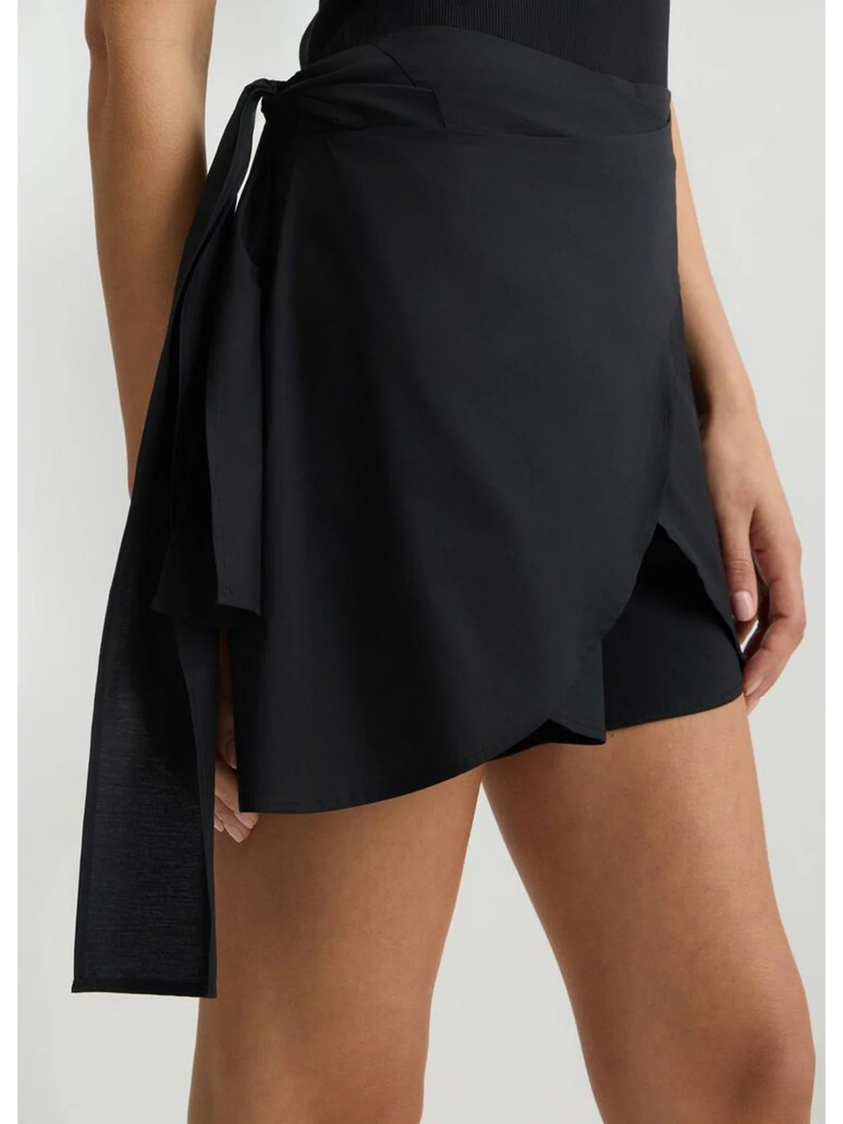 LIU JO BEACHWEAR Pantaloncino Donna  VA5071TS330 22222 NERO - Image 2