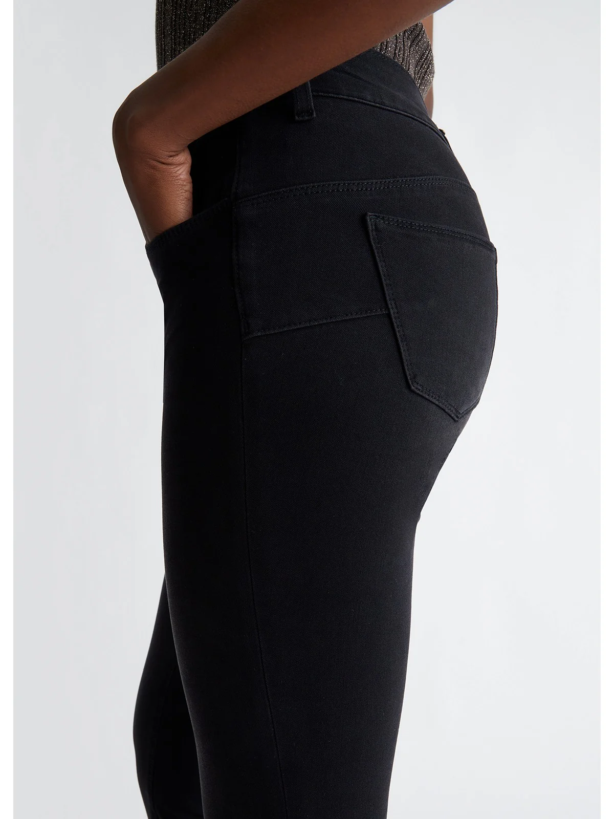 LIU JO BLUE DENIM Jeans Donna  UA4054D4886 87390 Nero - Image 4