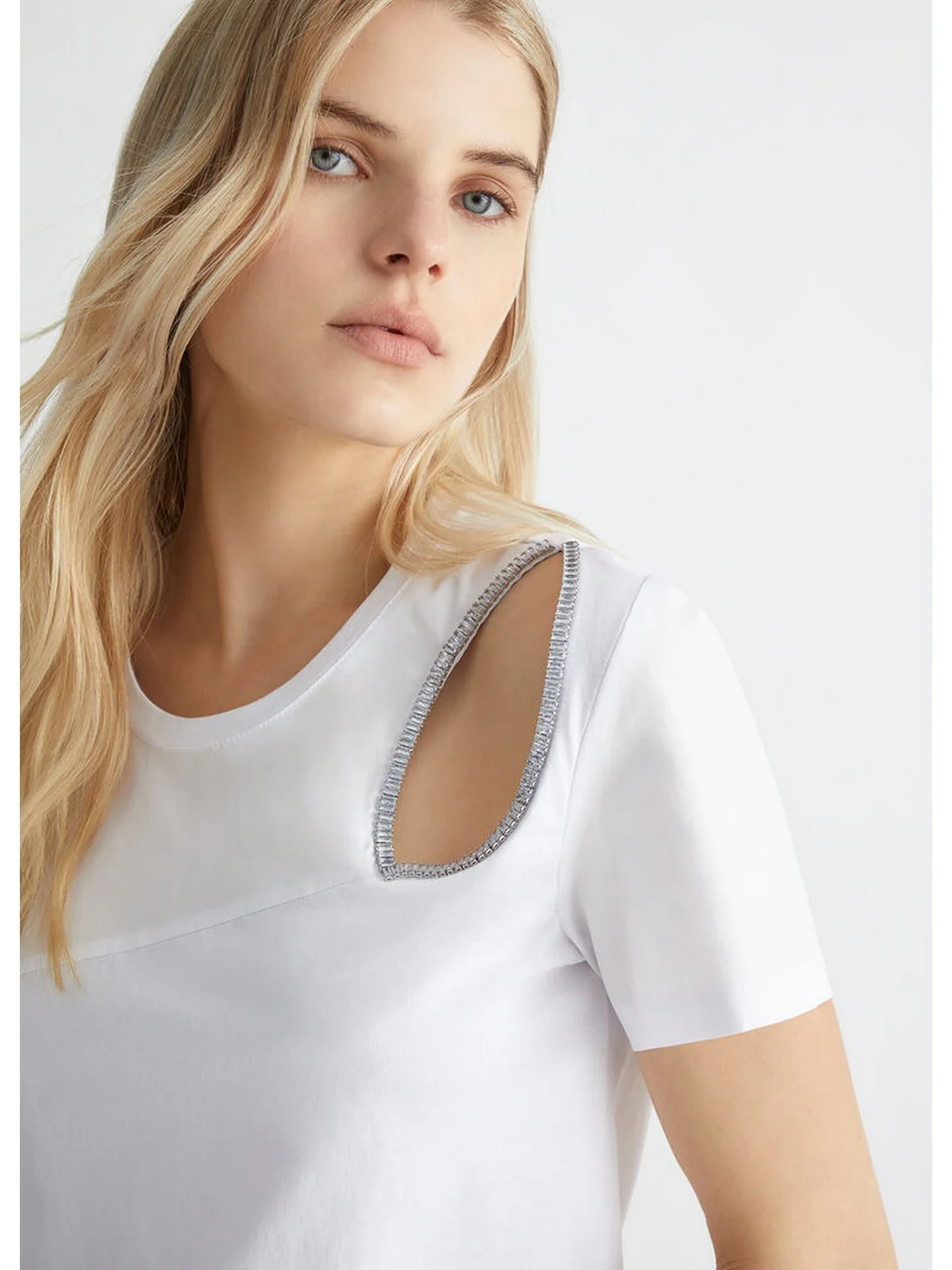 LIU JO FRESH T-Shirt e Polo Donna  8A4016J4830 11111 Bianco - Image 2