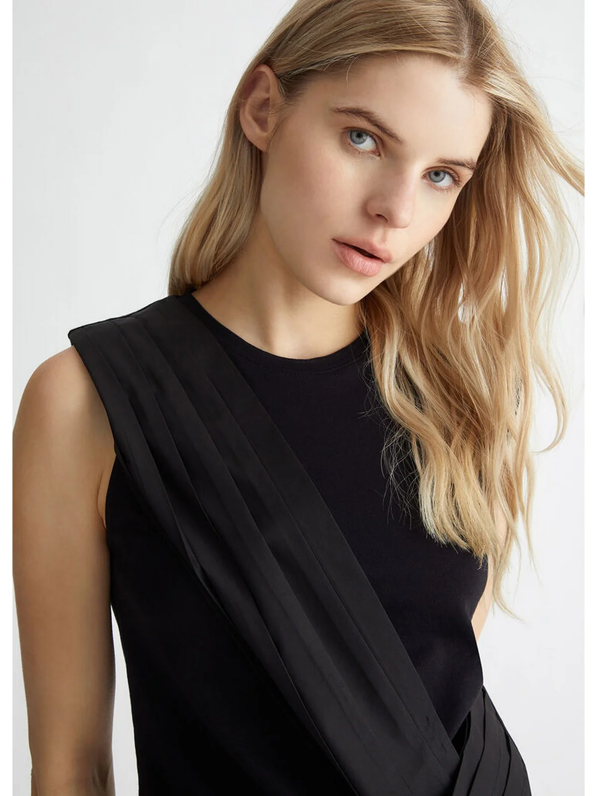 LIU JO FRESH T-Shirt e Polo Donna  8A4017J4830 22222 Nero - Image 3