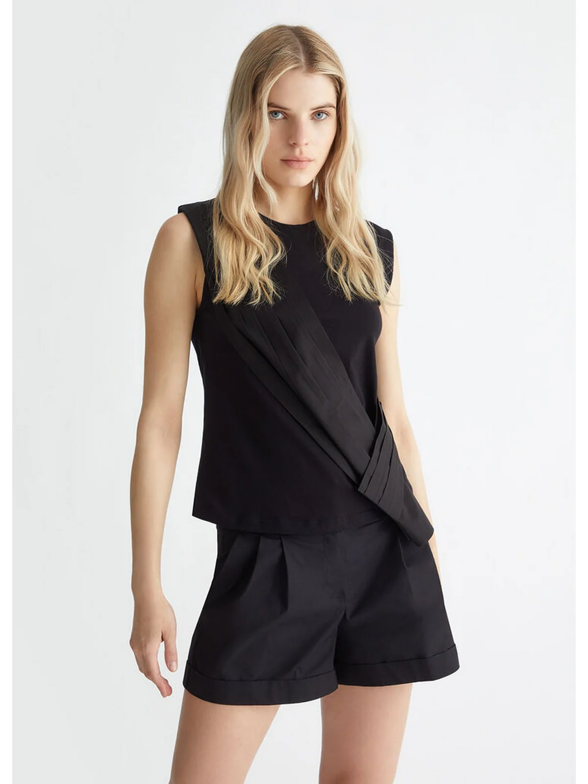 LIU JO FRESH T-Shirt e Polo Donna  8A4017J4830 22222 Nero - Image 5