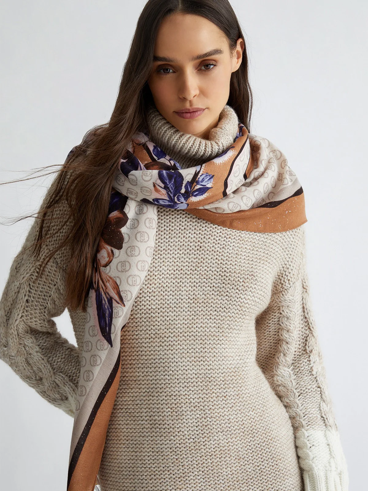 LIU JO SOFT Foulard Donna  2F4098T0300 00070 Marrone - Image 5