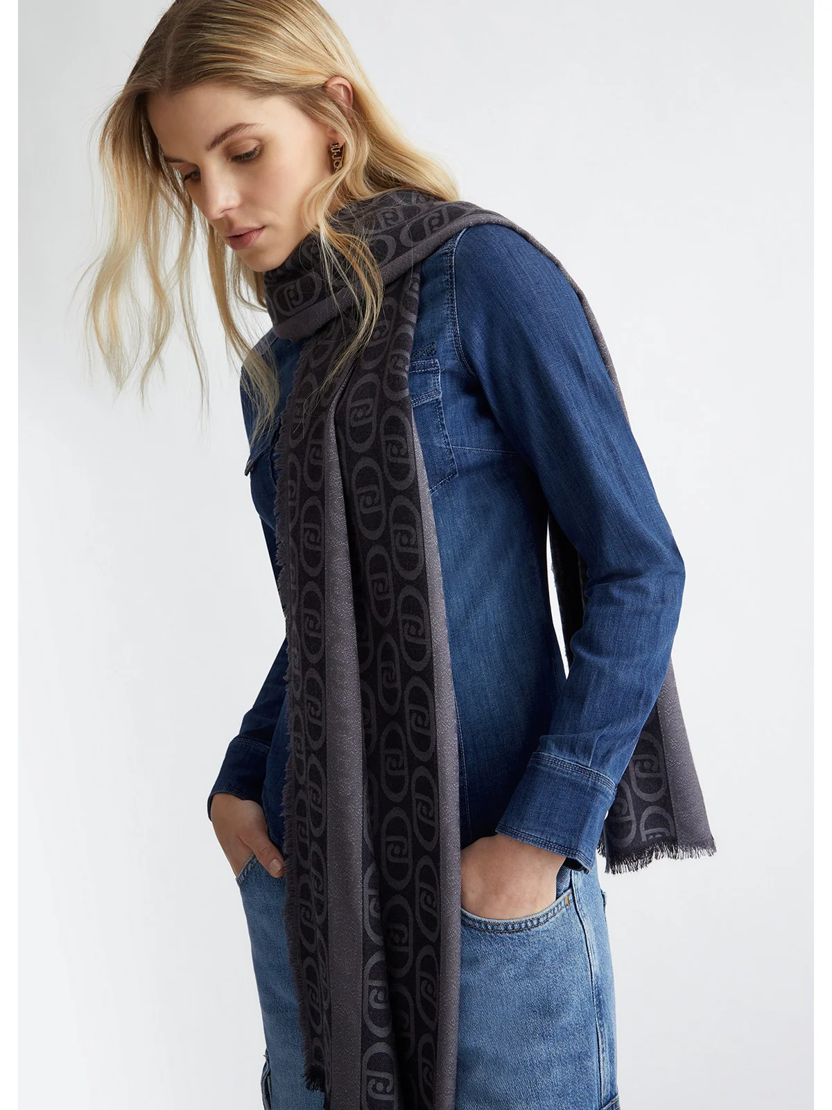 LIU JO SOFT Stola Donna 2A4004T0300 22222 Nero - Image 4