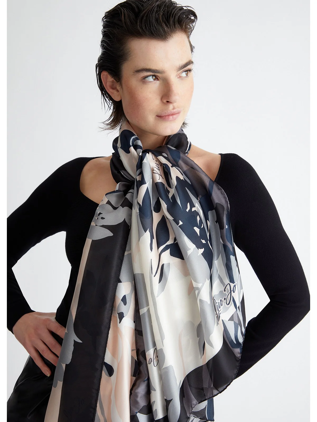 LIU JO SOFT Stola Donna  2A4019T0300 22222 Nero - Image 4