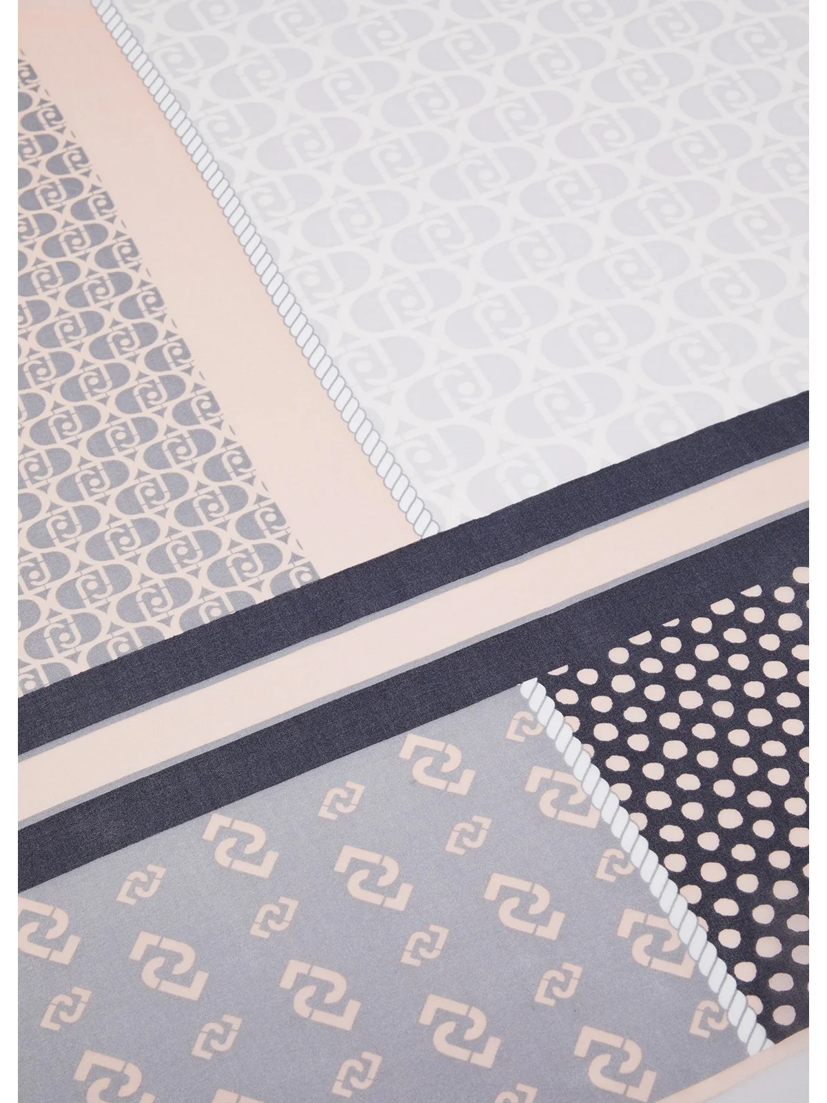 LIU JO SOFT Stola Donna  2A4040T0300 22222 Nero - Image 3