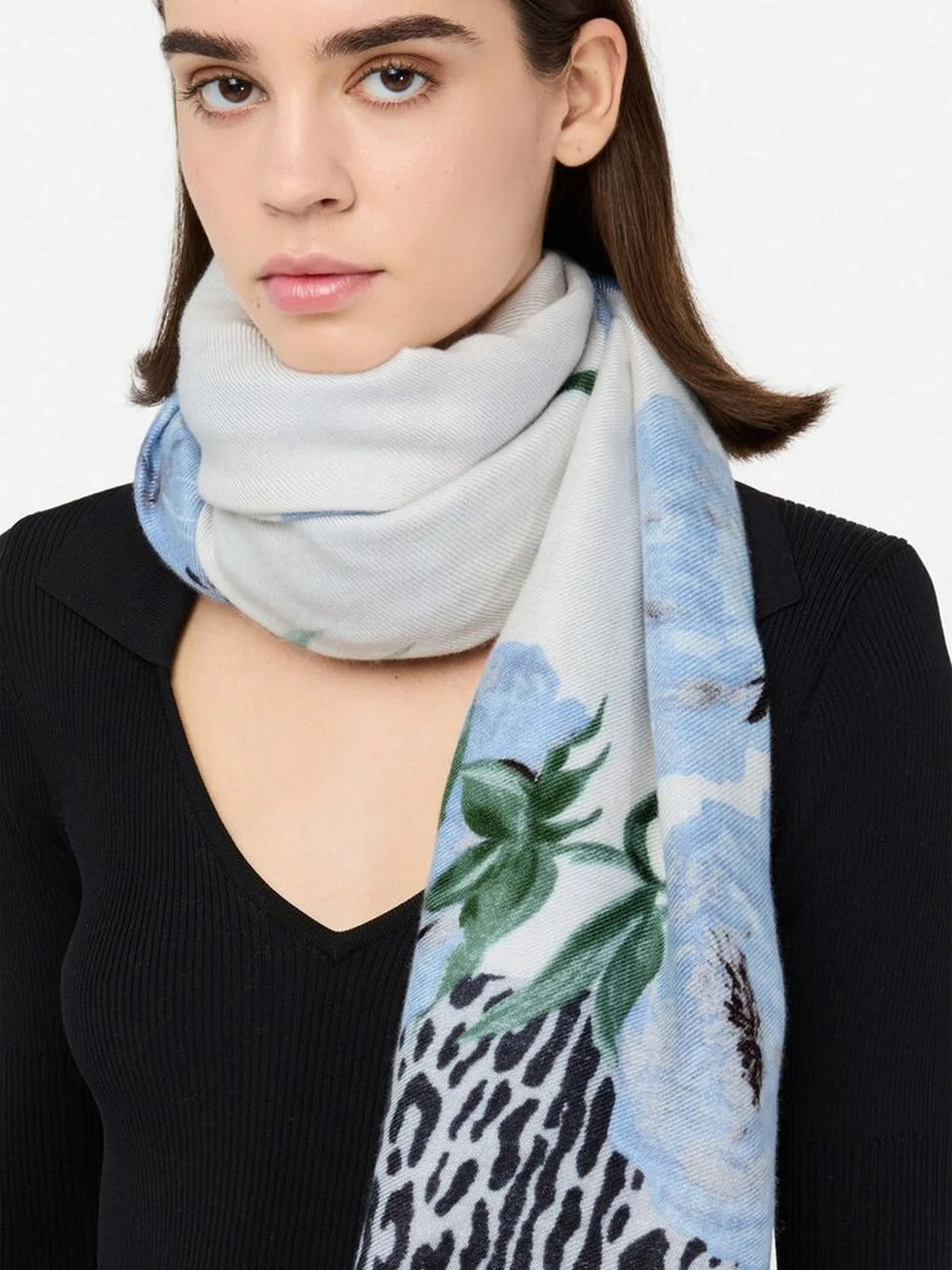 LIU JO SOFT Stola Donna 2F5077T0300 74015 LIGHT DENIM - Image 5