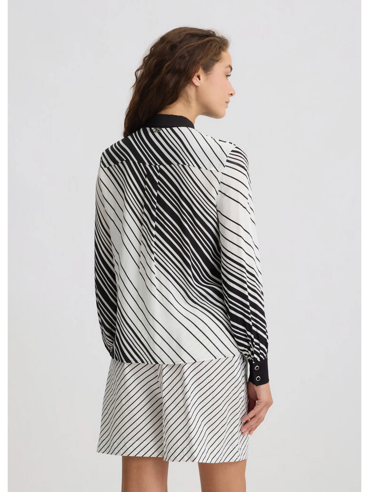 LIU JO WHITE Camicia Donna  WA5095T2578 M9471 Nero - Image 3