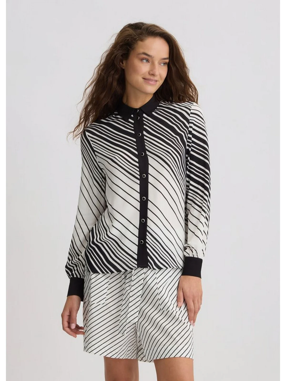 LIU JO WHITE Camicia Donna  WA5095T2578 M9471 Nero - Image 4