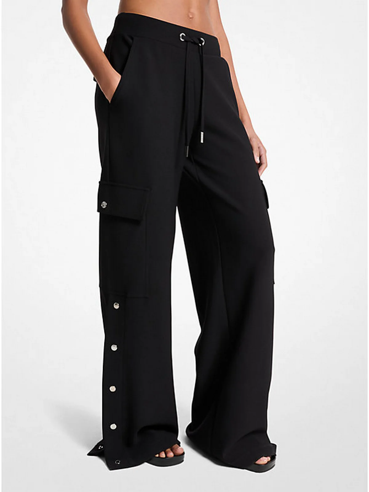 MICHAEL KORS Pantalone Donna SNAP DETAIL CARGO PANT MT530VOE45 001 BLACK - Image 4