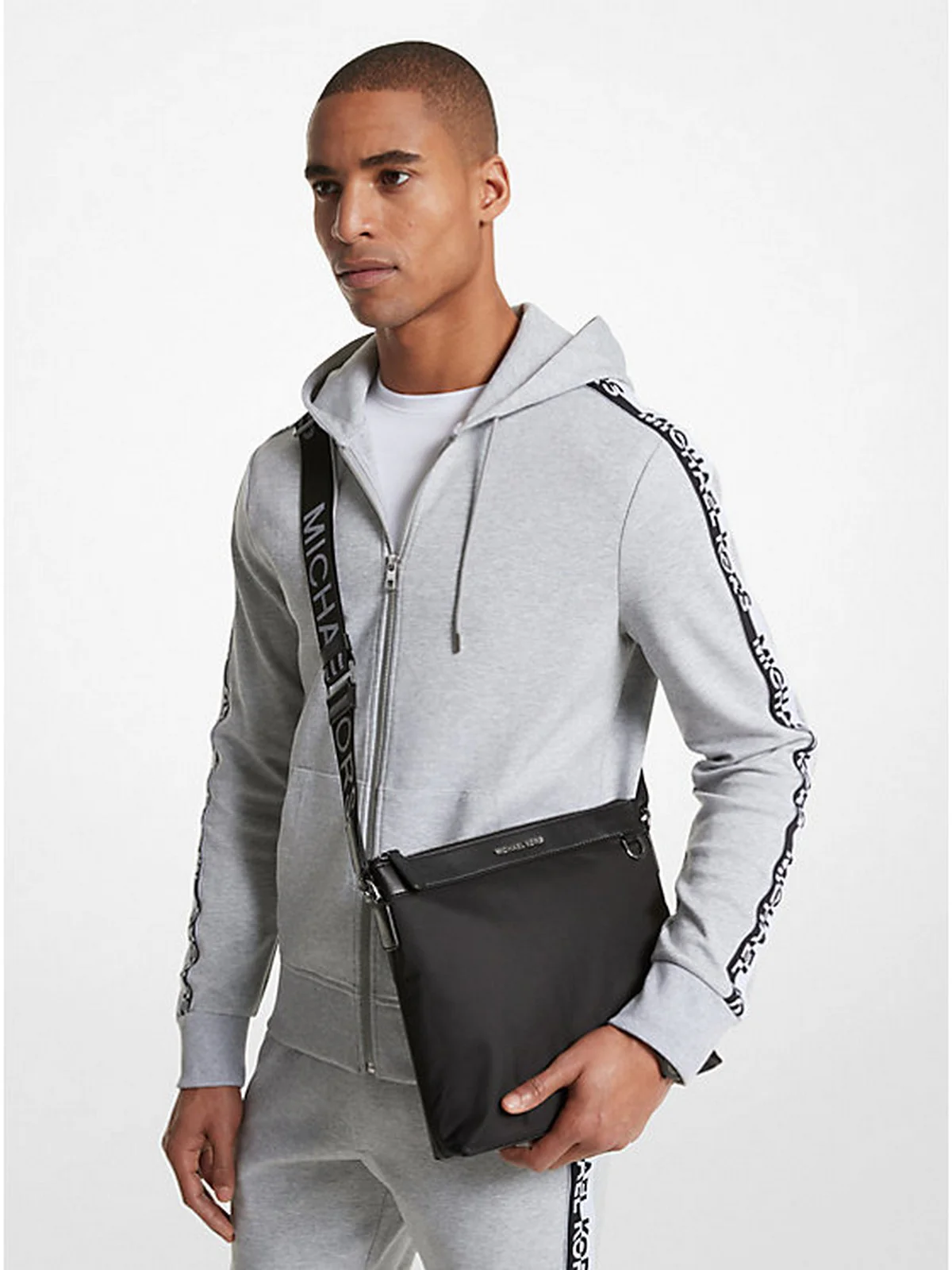 MICHAEL KORS Tracolla Uomo Brooklyn 33U9MBNM1C 001 Nero - Image 2