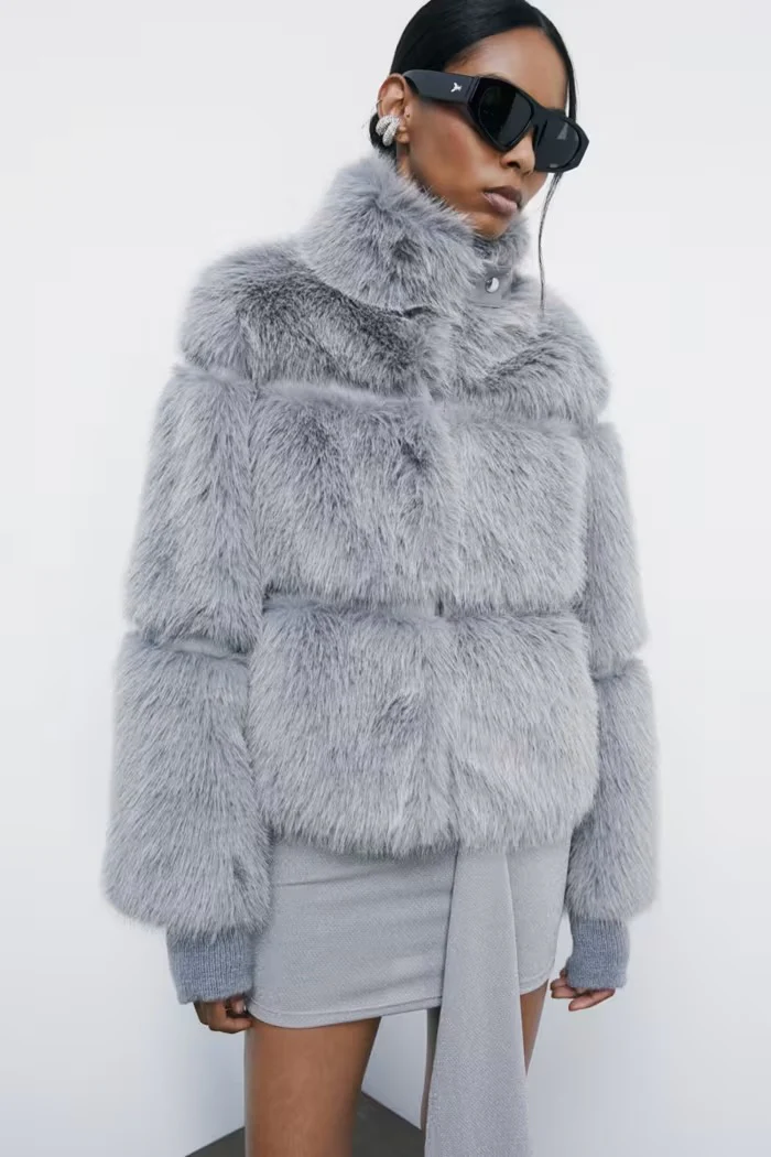 PATRIZIA PEPE Pelliccia Donna  2O0174 E077 S746 MISTERY GREY - Image 2