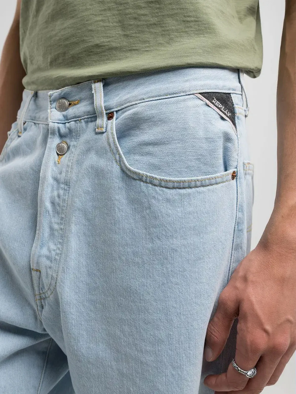 REPLAY Jeans Uomo  M9Z1000800808 011 SUPERLIGHT BLUE - Image 2