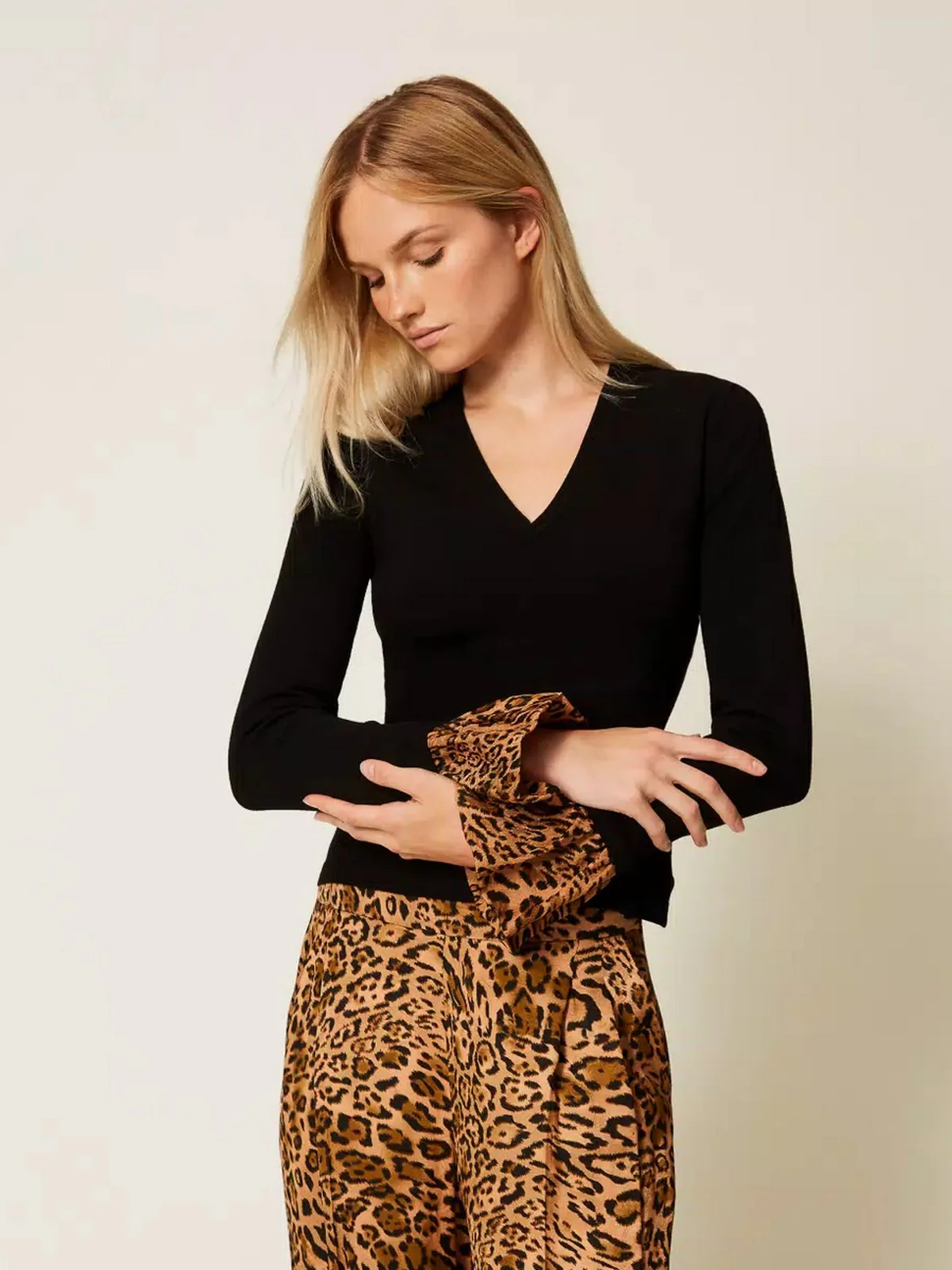 TWINSET Maglia Donna VISCOSE STRETCH & PRINTED FABRIC 252TP3154 12754 NERO/ST.ANIMALIER COFFEE/LAND - Image 6