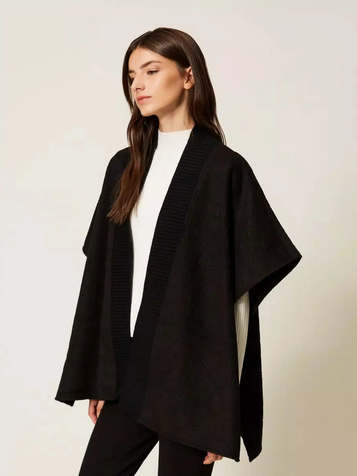 TWINSET Mantella Donna EMBOSSED LOGO 252TO5420 00006 Nero - Image 4