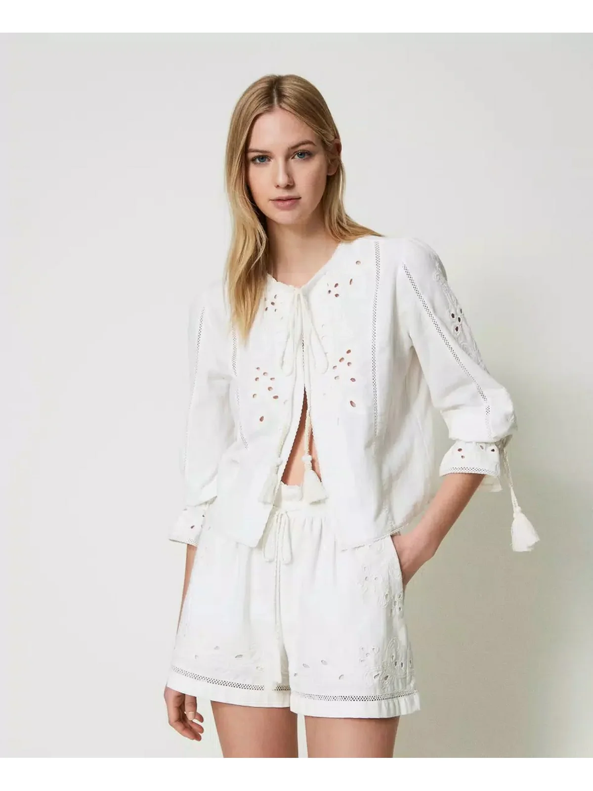 TWINSET Pantaloncino Donna  241TT2011 00001 Bianco - Image 3